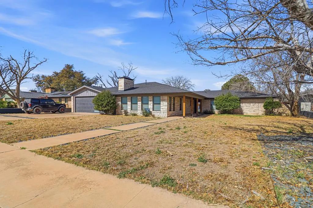 2208 Bedford Dr, Midland