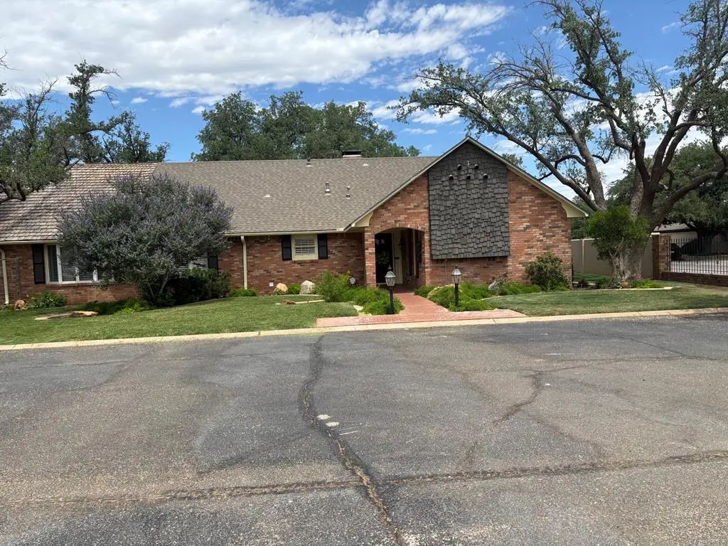 1 Oak Lawn Park, Midland