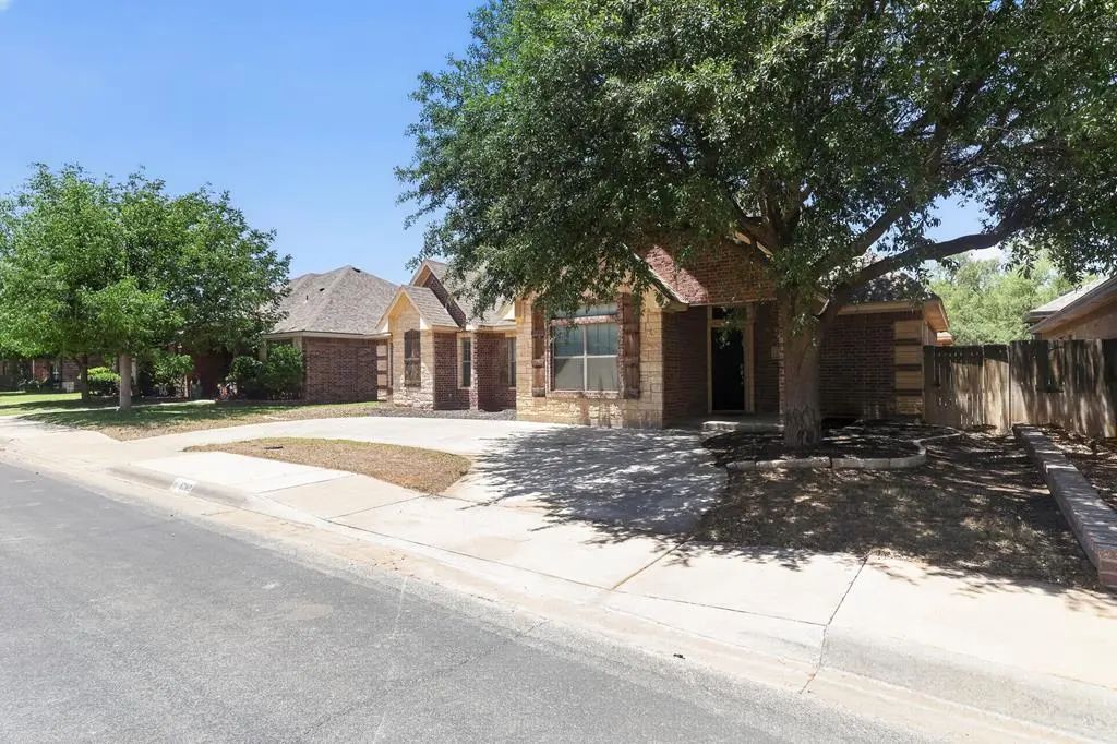4702 Yearwood Dr, Midland