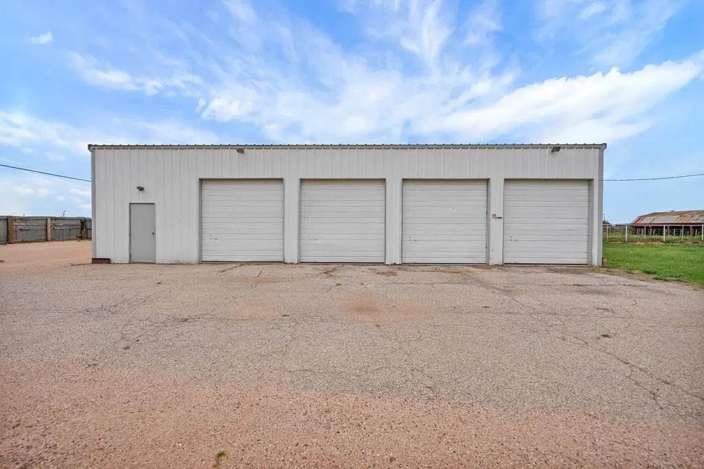 1418b County Rd 140, Midland