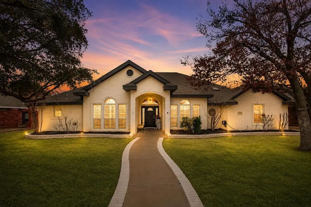 5329 Ridgefield Court, Midland