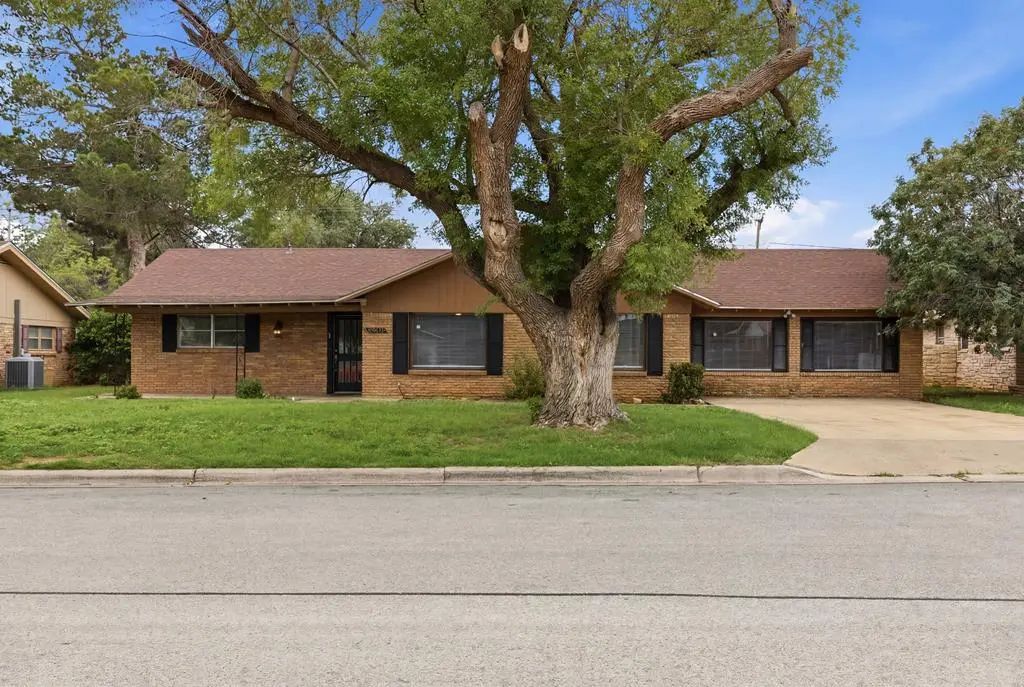 2603 Frontier Dr, Midland