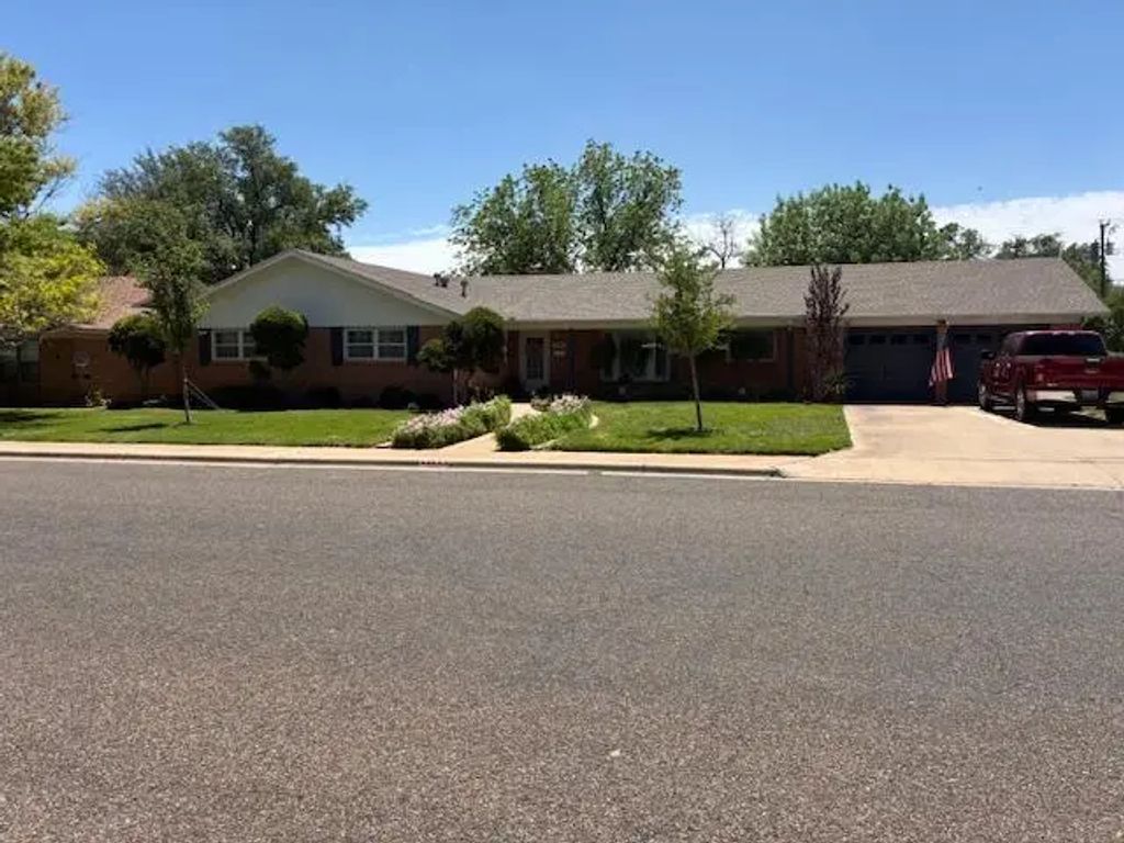 3740 Blossom Lane, Odessa