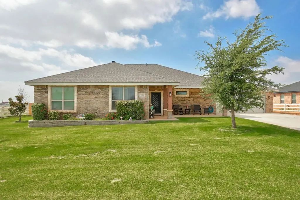 7404 County Rd 96, Midland