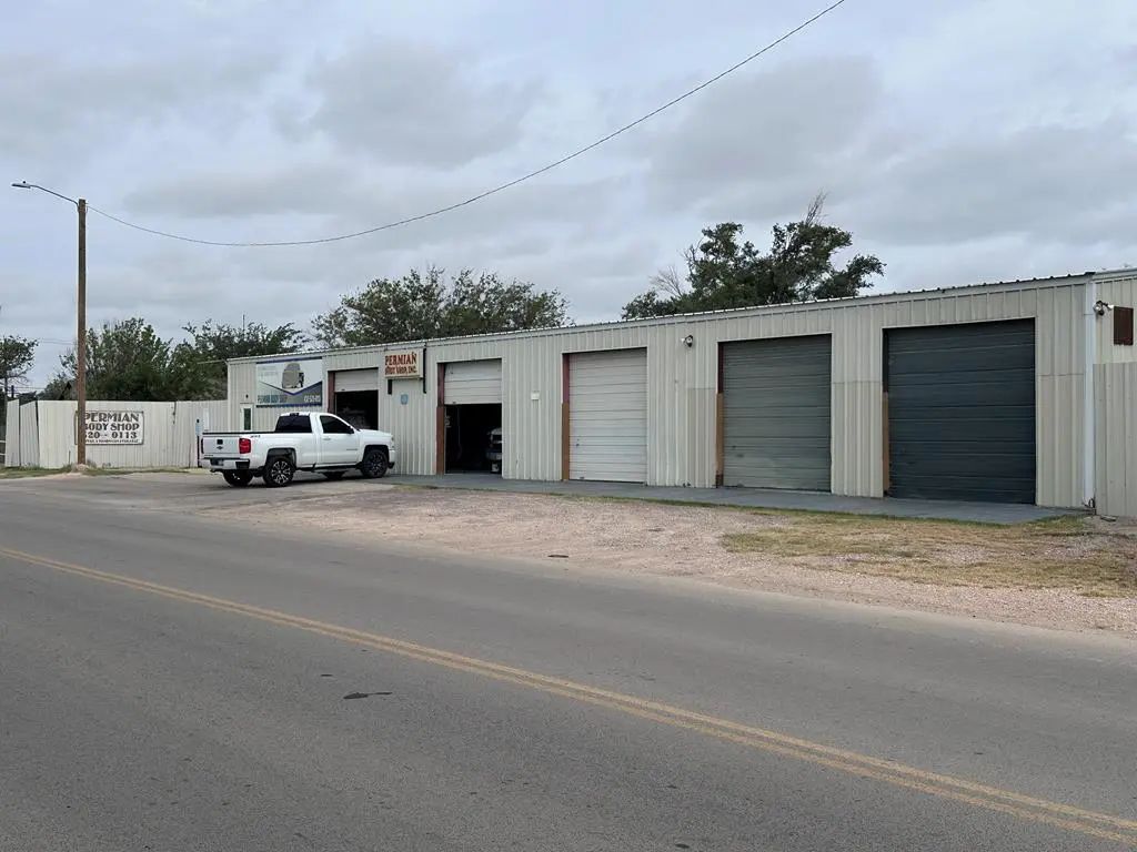 3203 County Rd 113, Midland