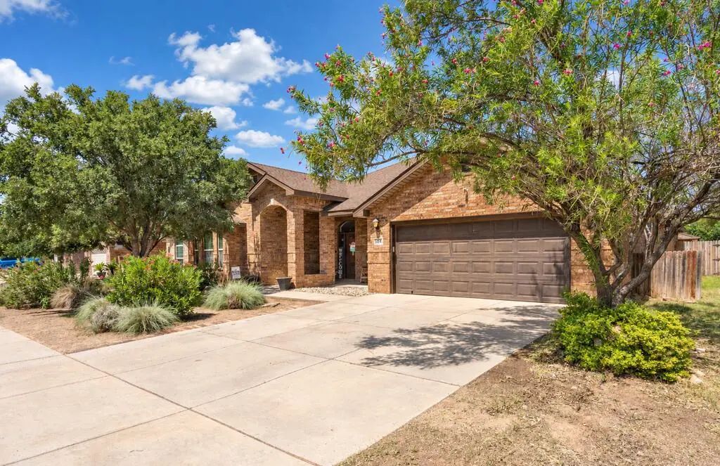 614 Dimaggio Ct, Midland