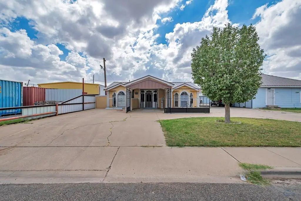 2005 9th St, Odessa