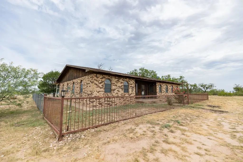 373 County Rd 243, Snyder
