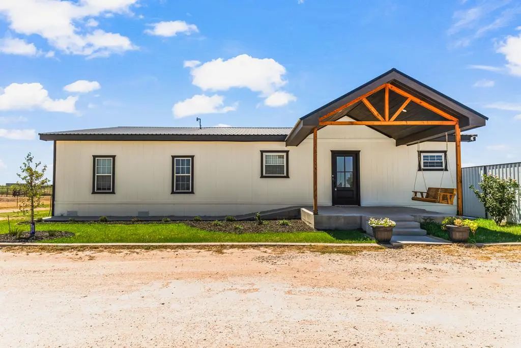 536b County Rd 301-a, Seminole