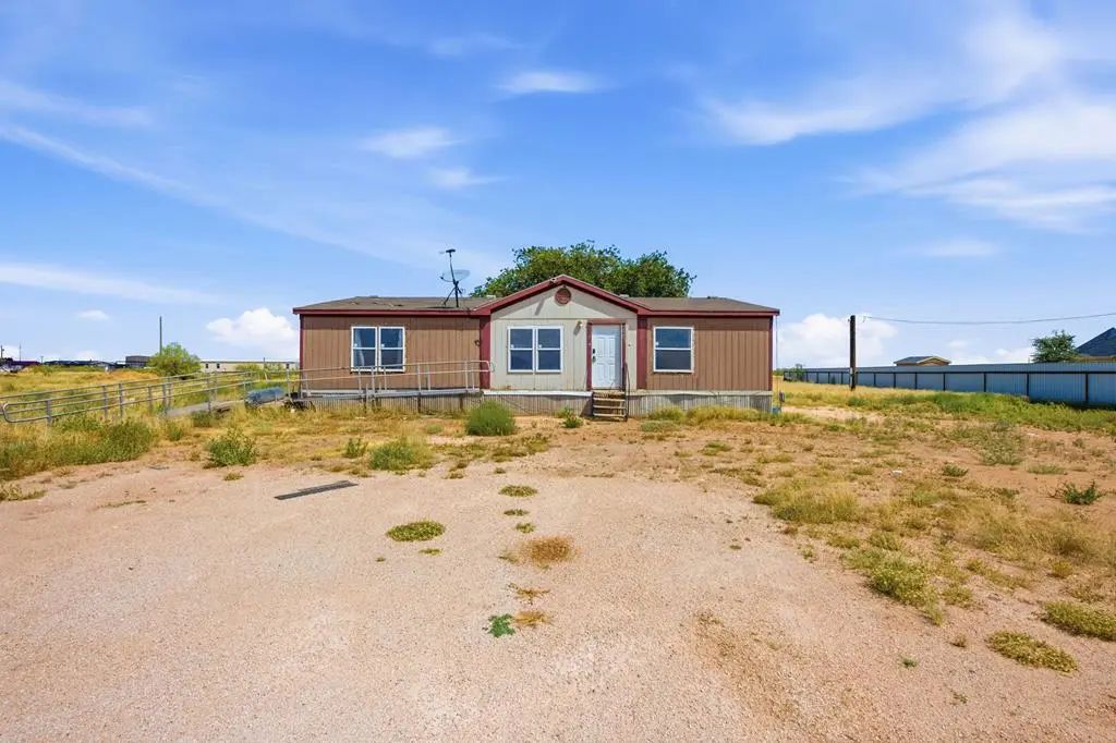10215 Hwy 80, Midland