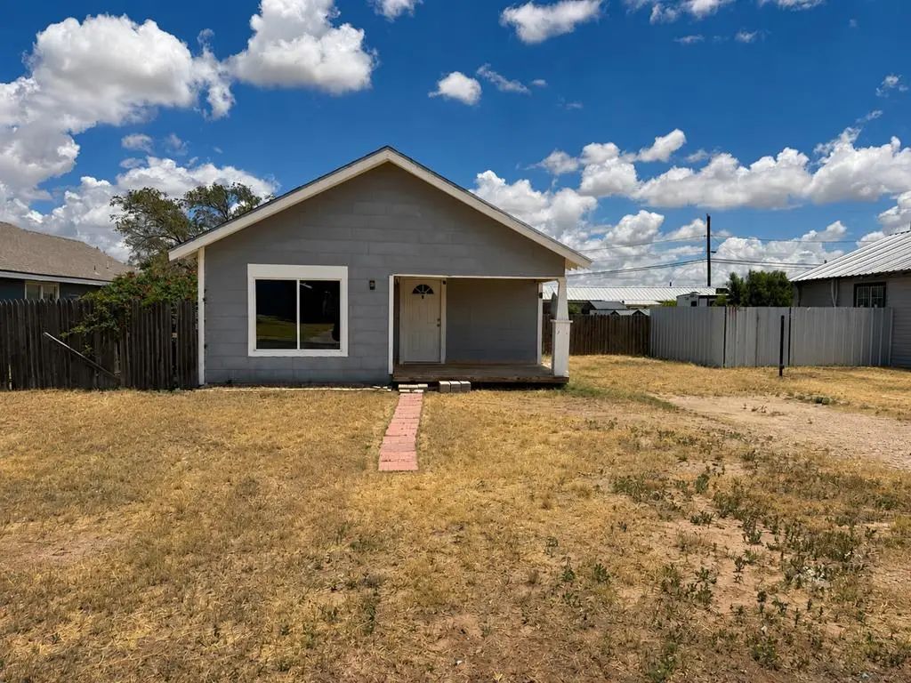 2209 Runnels St, Big Spring