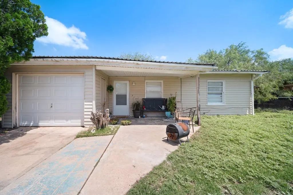 1213 Ridgeroad Dr, Big Spring