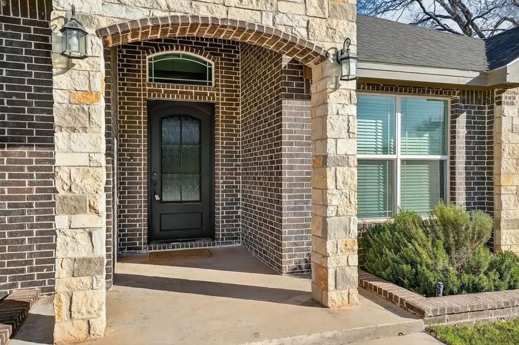 1608 Holloway Ave, Midland