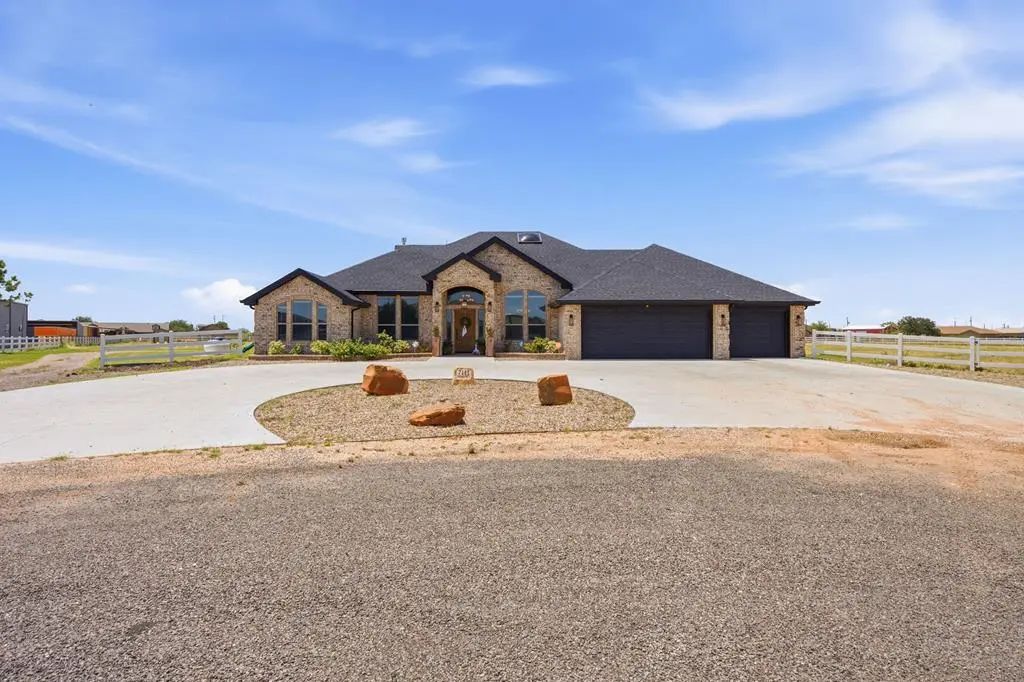 7111 County Rd 91, Midland