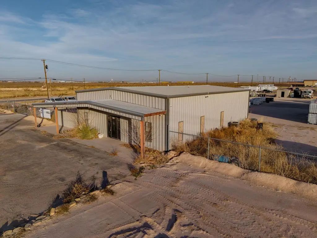 8316 W I-20, Midland