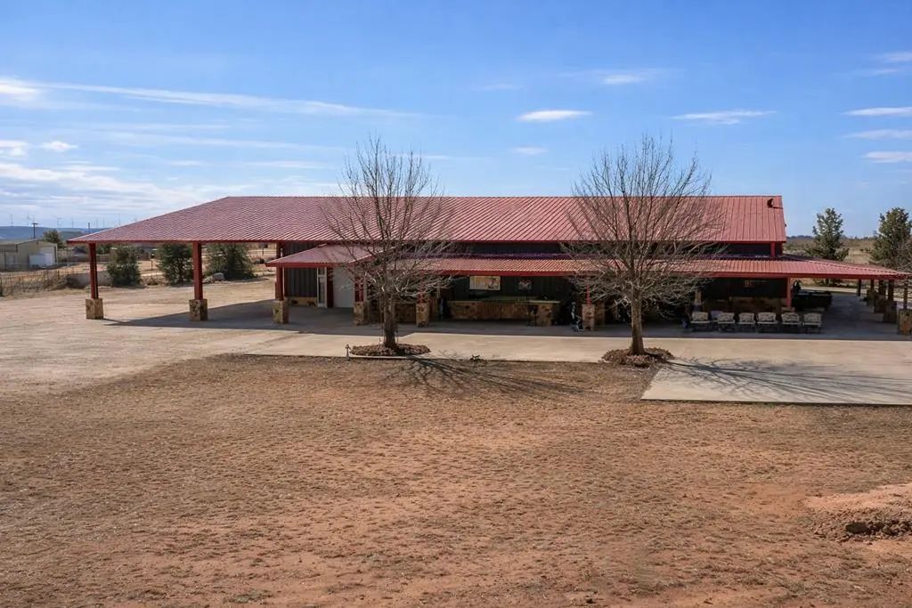 108 Clay Rd, Big Spring