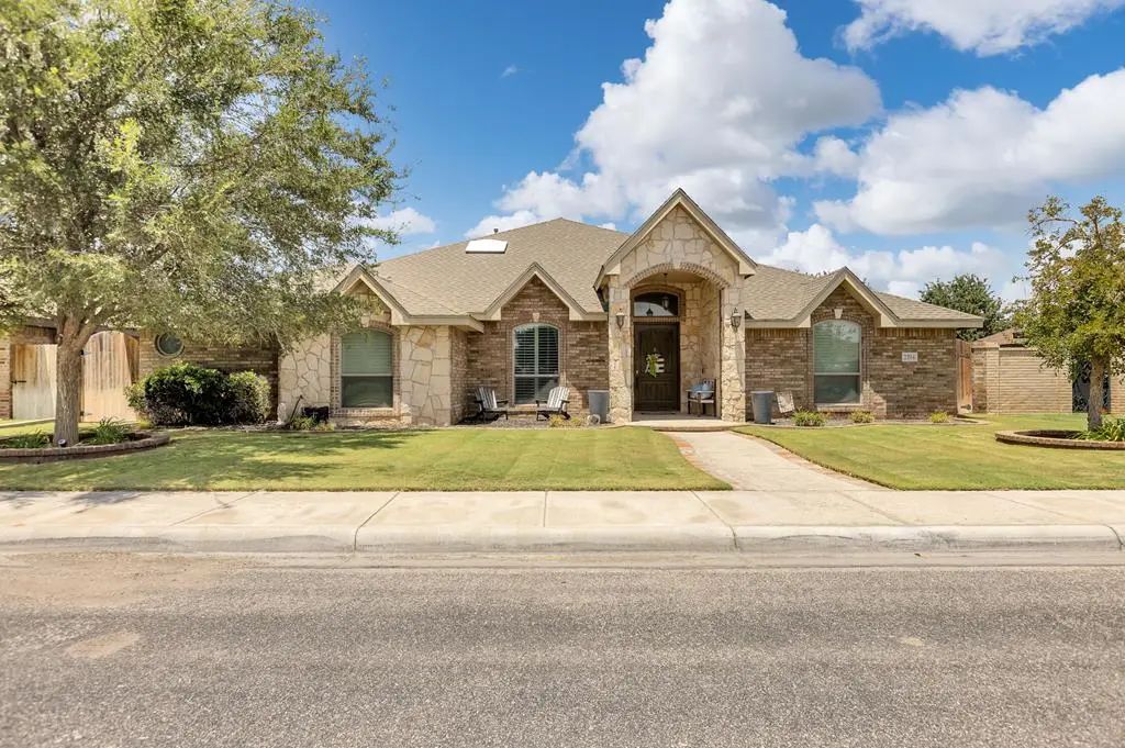 2704 Parton Way, Midland
