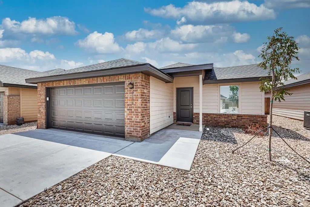 8208 County Rd 111, Midland