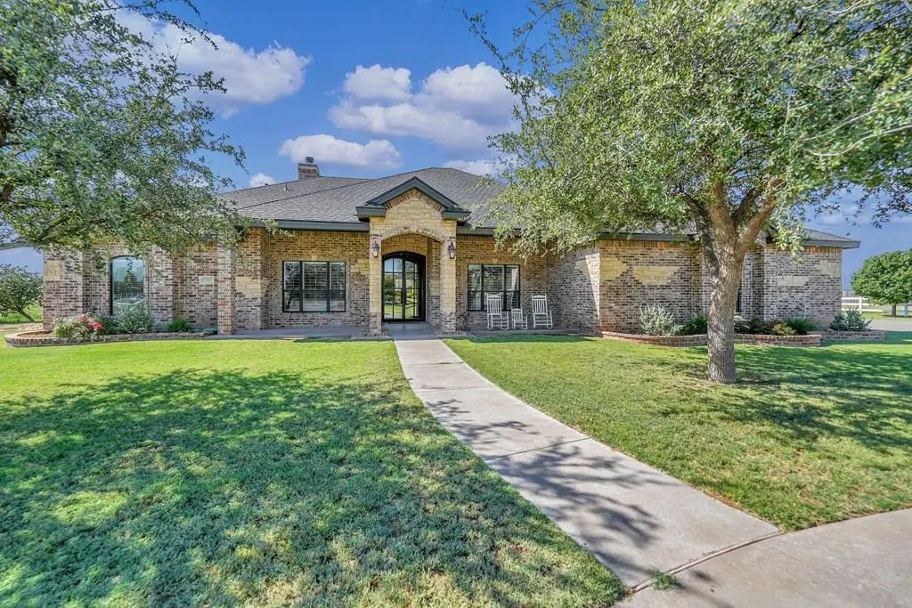 8301 Glasgow Dr, Midland