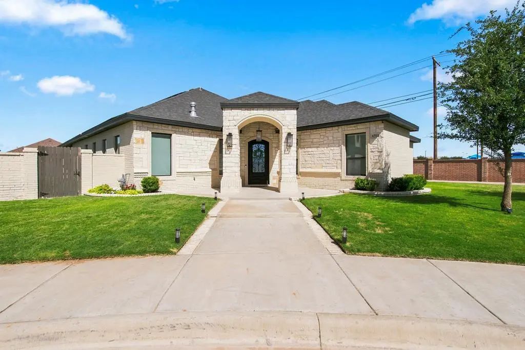 4511 Solana, Midland