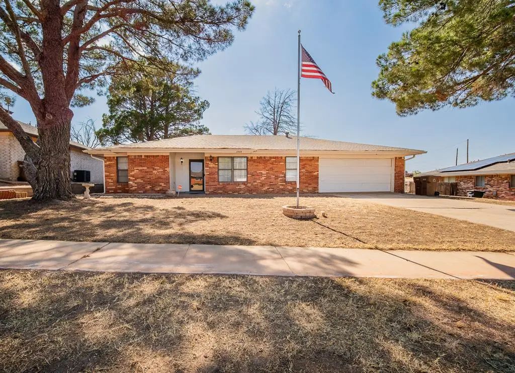 2608 Rebecca Dr, Big Spring