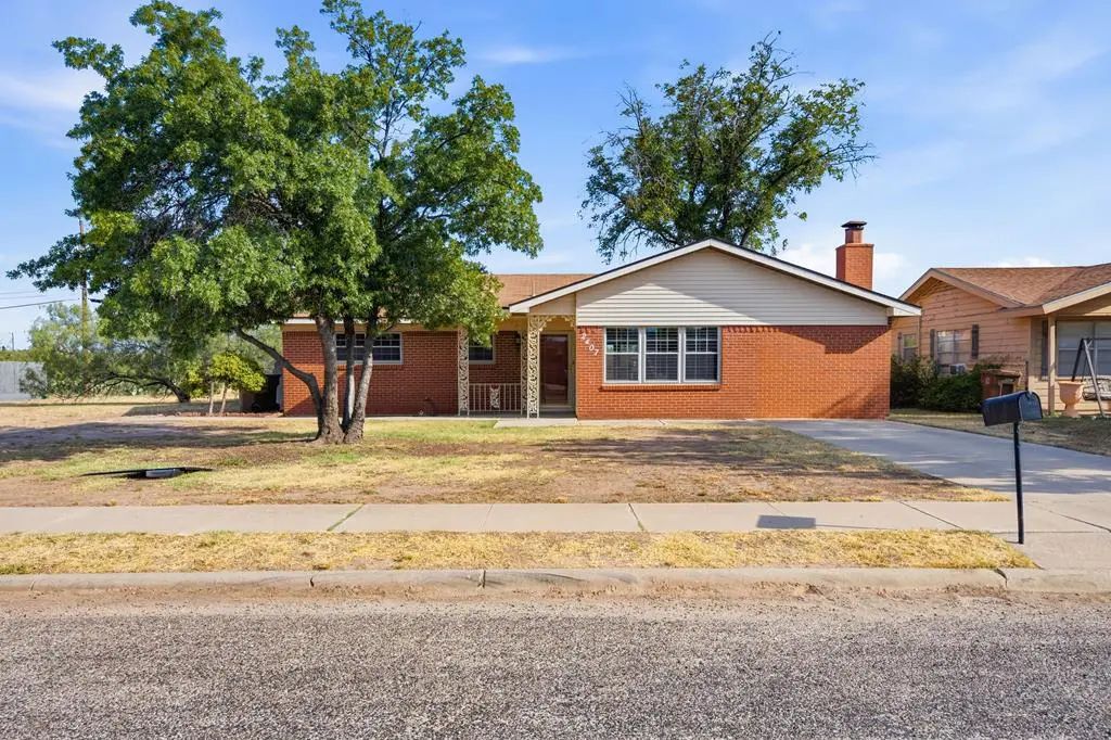 2407 Cheyenne Dr, Big Spring
