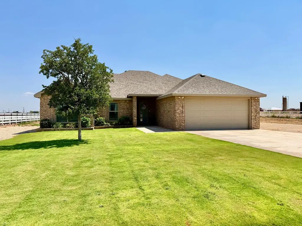 13706 County Rd 107, Midland