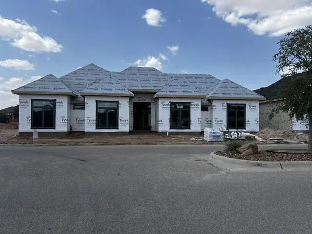 5810 Garrett Dr, Midland