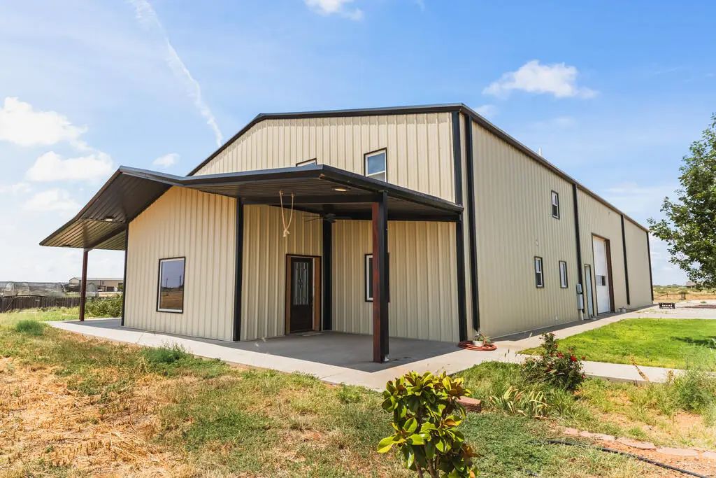307 Private Rd 320-d, Seminole