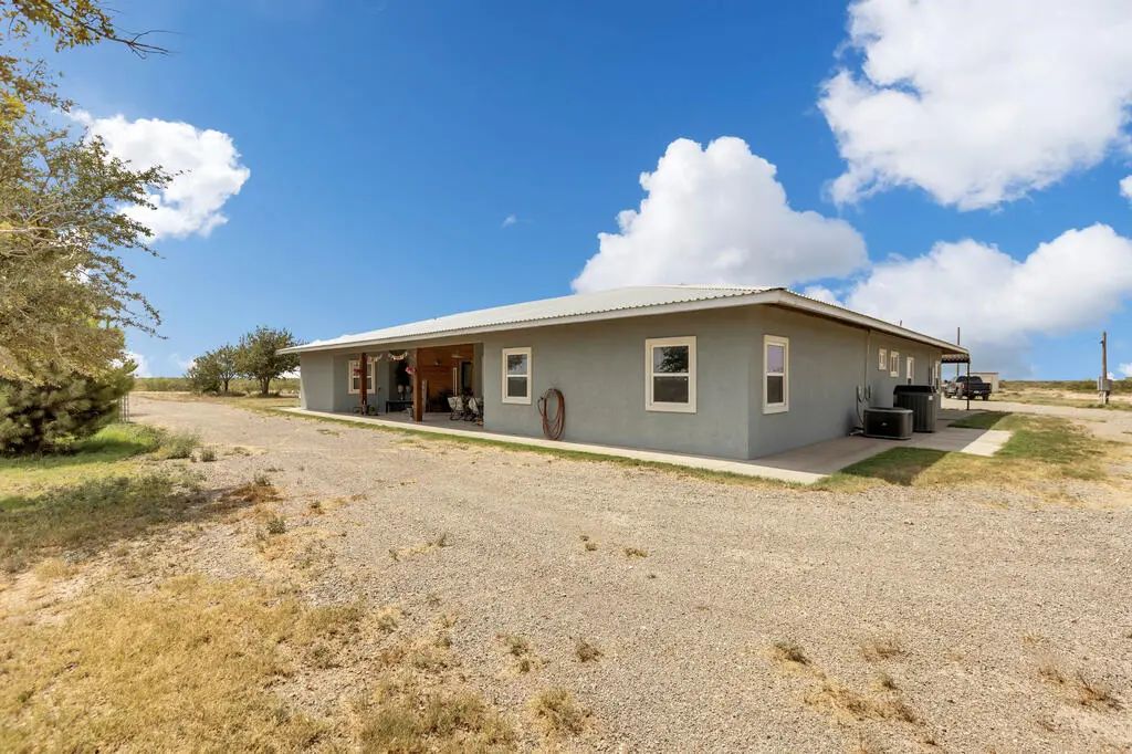 24501 County Rd 1210, Midland