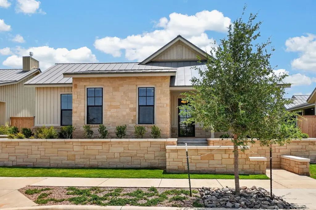 5604 Lost Creek Loop, Midland