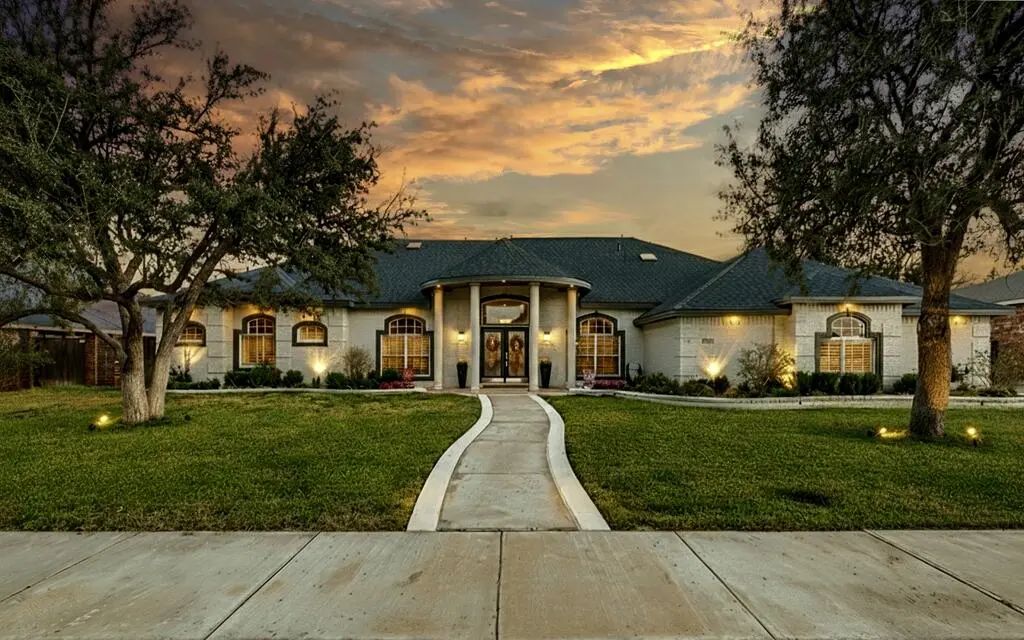 4609 Breezeway Court, Midland