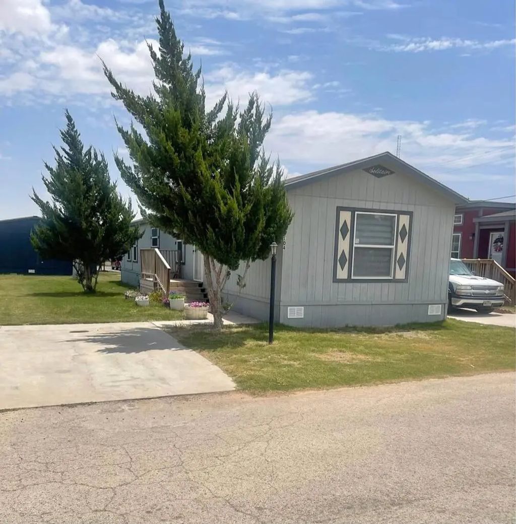 1320 Fairgrounds Rd, Midland