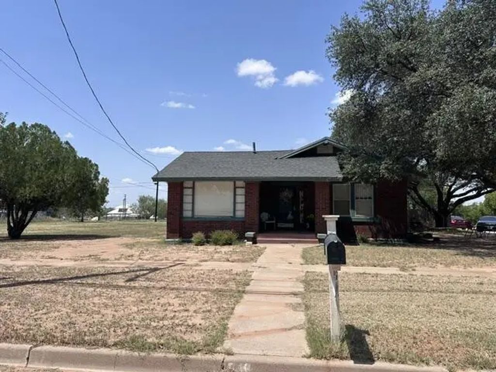 643 Chestnut, Colorado City