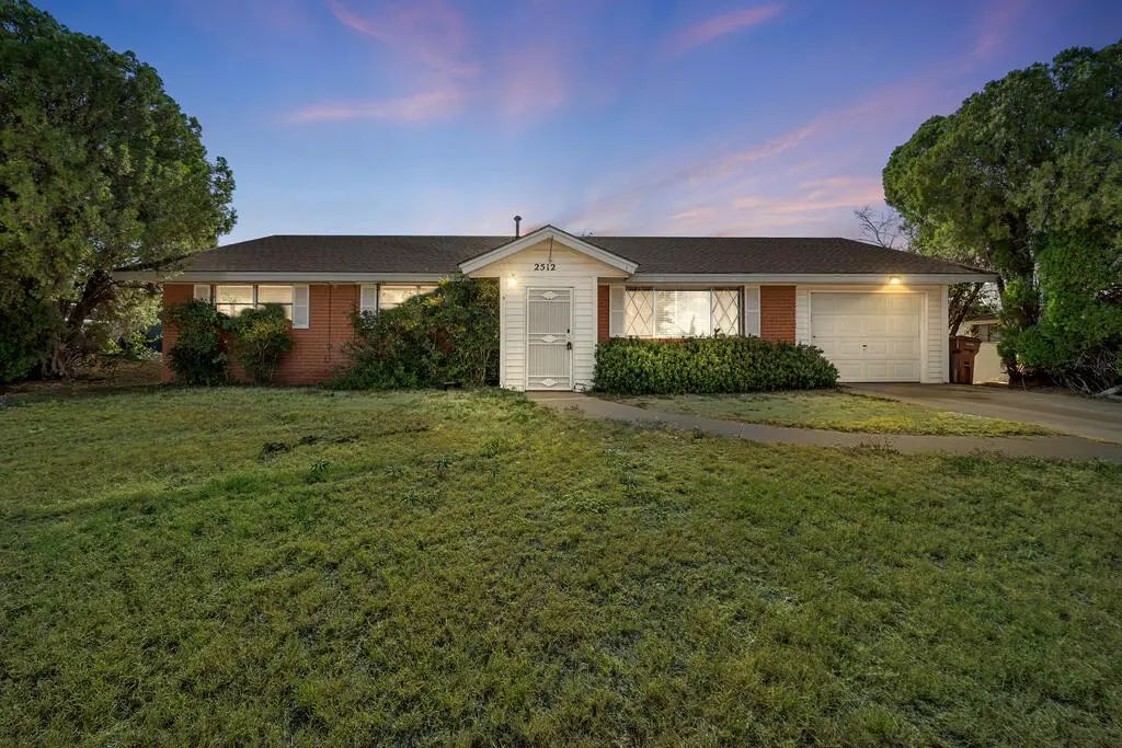 2512 Lynn Dr, Big Spring