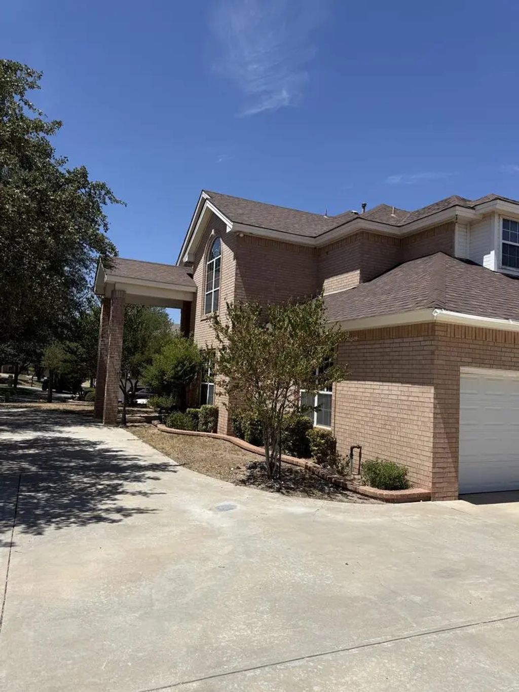 803 Caprock Dr, Big Spring