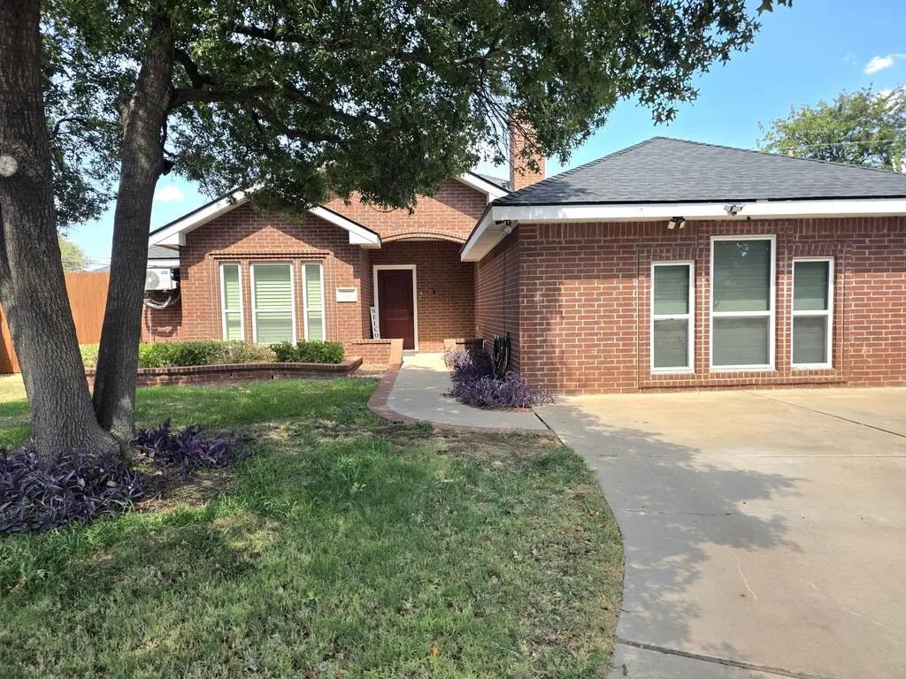 2308 Abbey Place, Midland