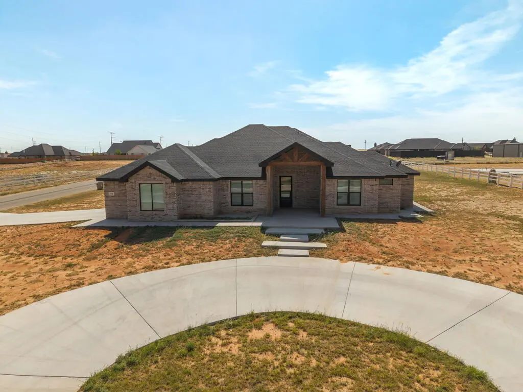 2718 County Rd 1091, Midland