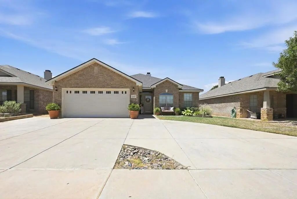 1007 Shea Lane, Midland