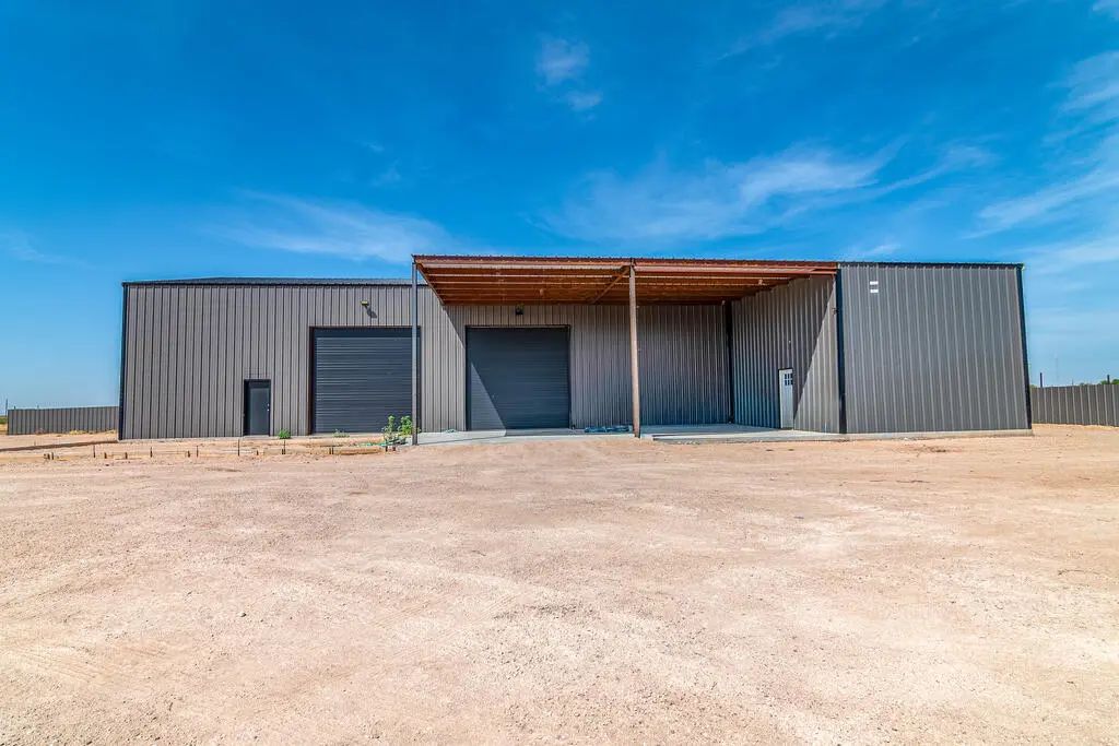 1001/915 County Rd 151, Midland