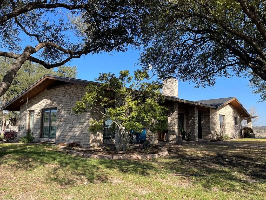 9534 Duff Road, Christoval