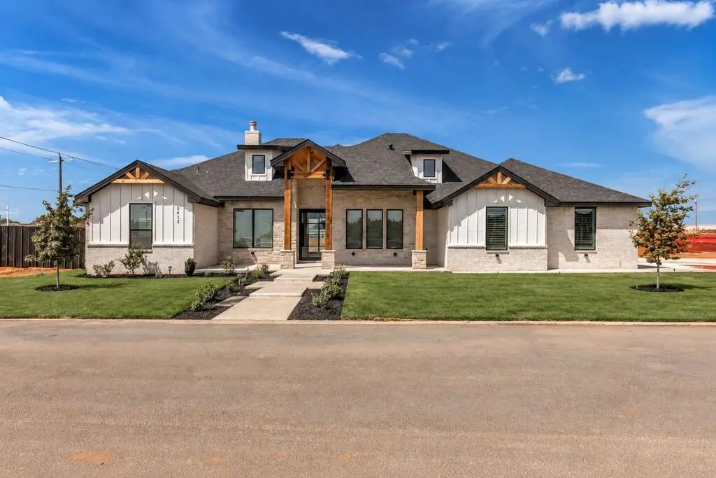 5412 County Rd 1212, Midland