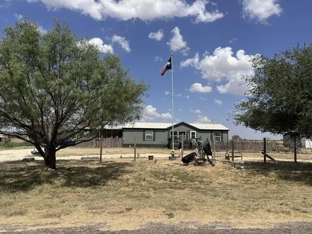 1108 County Rd 171, Colorado City