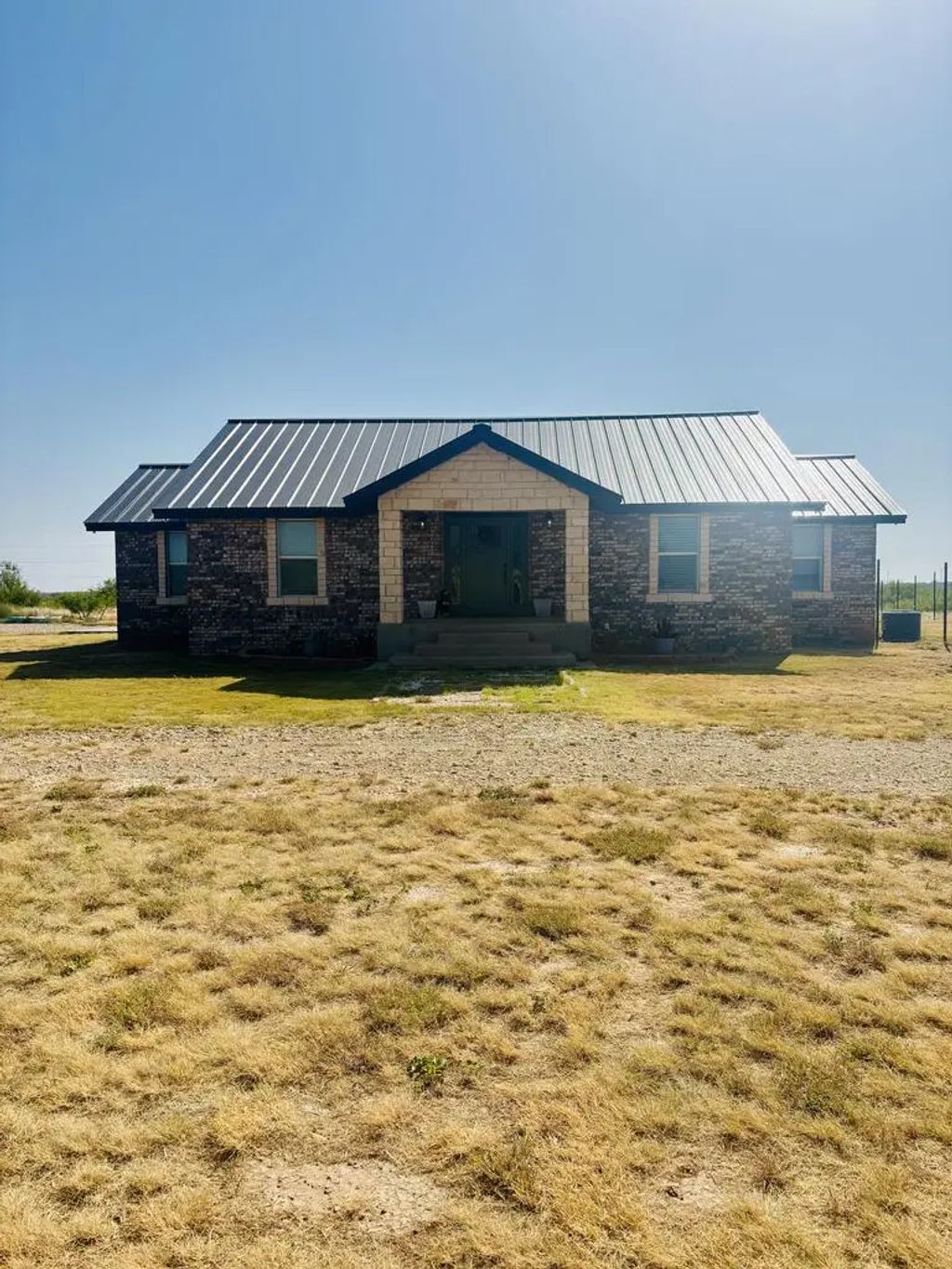 10270 County Rd 3109, Ira