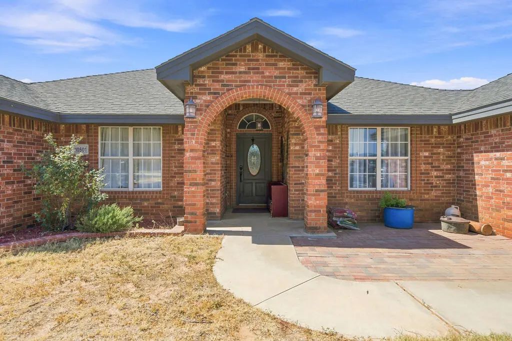 10501 County Rd 109, Midland
