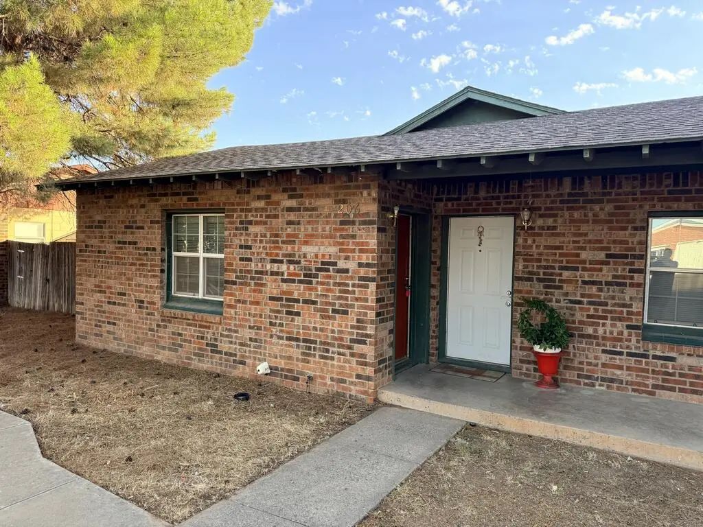 206 Mitchell, Midland