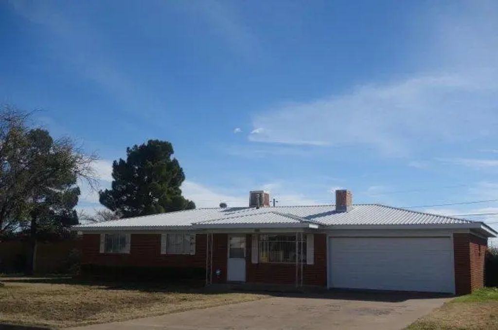 4303 Leddy Dr, Midland