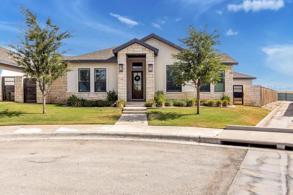 5709 Delaney, Midland