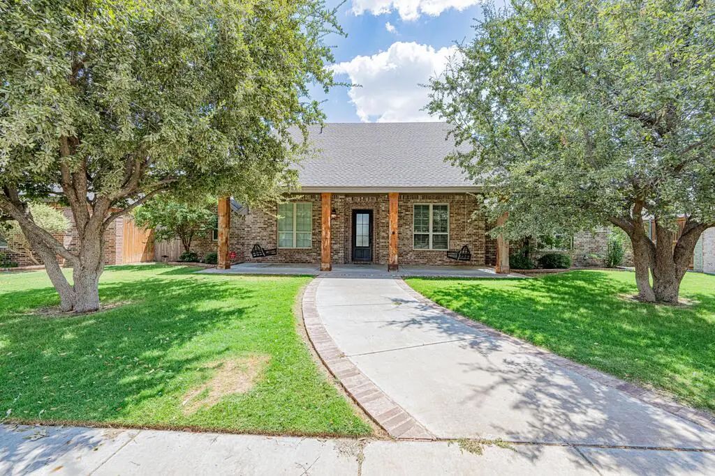 1203 Silverton, Midland