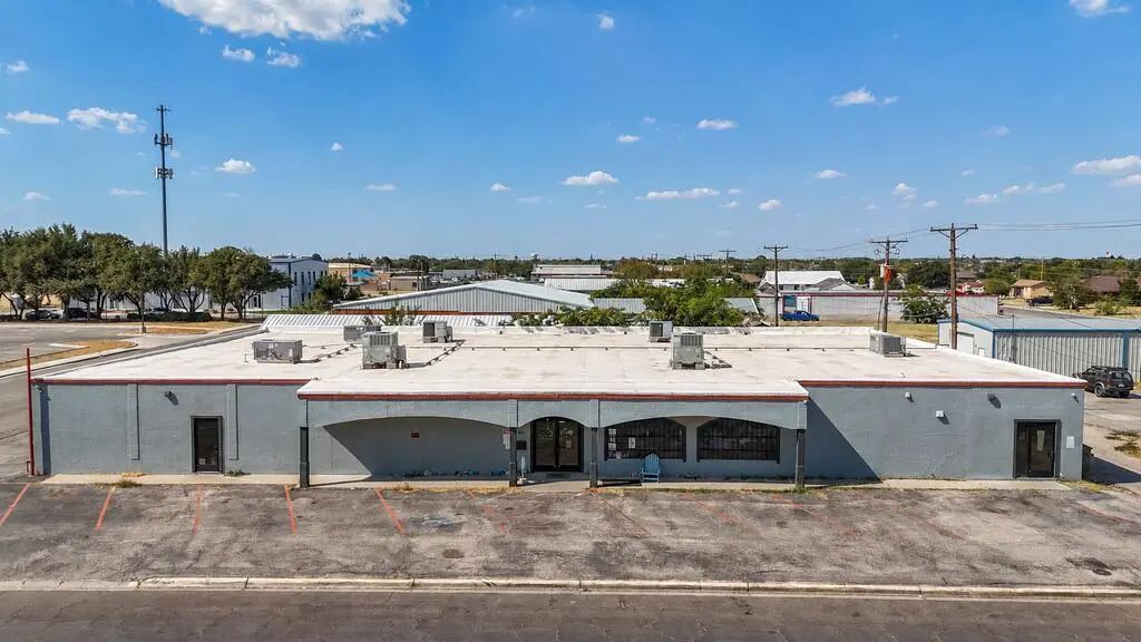 301 Illinois Ave, Midland
